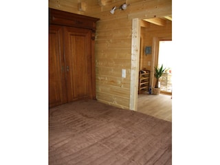 Schlafzimmer EG Blick in den Flur