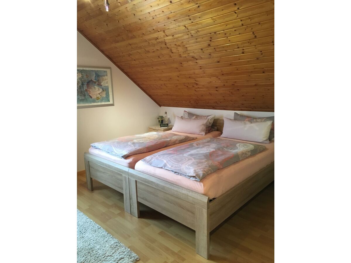 Ferienwohnung Wick - Doppelschlafzimmer (2)