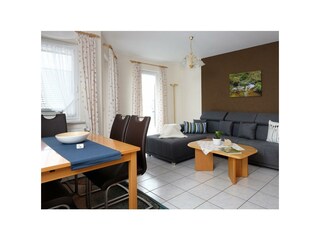 Wohnzimmer in der Ferienwohnung Kalkofen