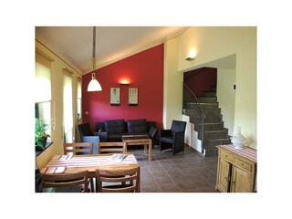 Wohnzimmer mit Küche