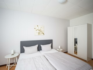 Schlafzimmer 2 mit Doppelbett