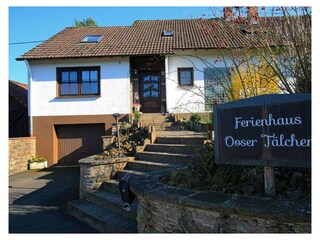 65882EE9-2DC4-4380-A1BC-1C87464BDAC2