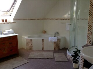 3D171005-D470-4E37-8204-B740027335C6