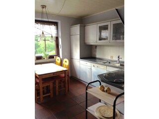 B3D7A3DC-9383-4F93-89D4-BB6F05FF8599