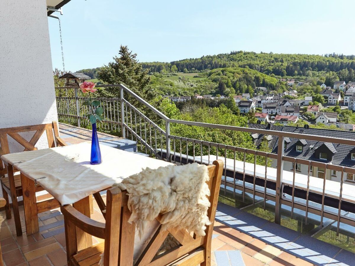 überdachter Balkon