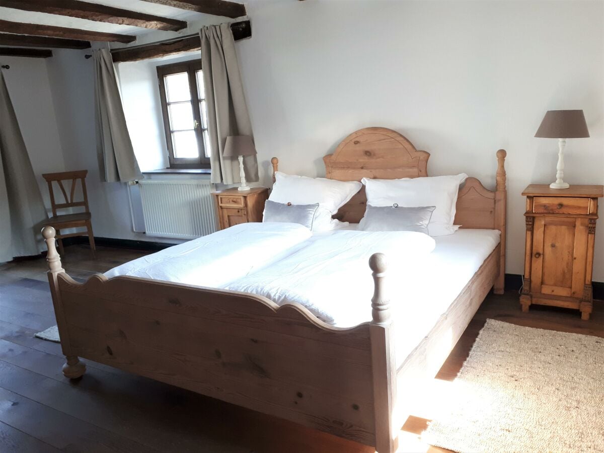 Altes Steinhaus: Schafzimmer Erdgeschoss