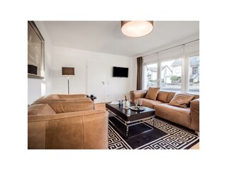 Wohnung 2: Wohnzimmer Ansicht 1