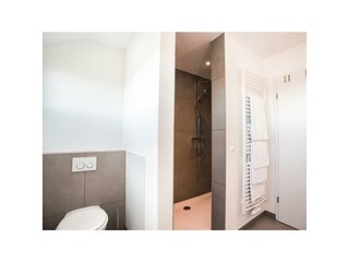 Wohnung 6: Badezimmer Ansicht 2
