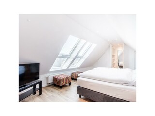 Wohnung 7: Schlafzimmer Ansicht 1