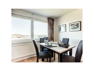 Wohnung 7: Wohnzimmer Ansicht 4