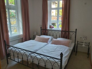 Wasserkraftwerk 3 Schlafzimmer mit Doppelbett