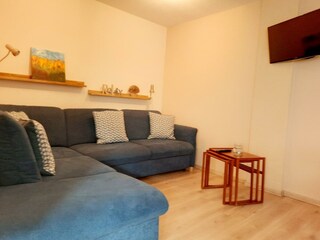 Wohnbereich mit Fernseher