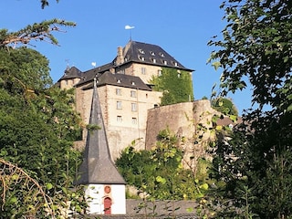 Burgblick Blankenheim_Garten_Posthalterhof