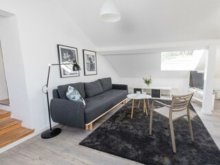 Zweites Wohnzimmer (2.OG)