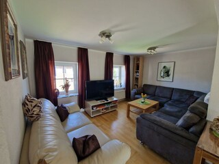 20250411_Wohnzimmer