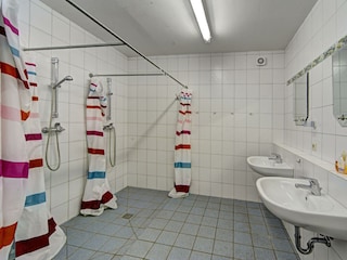 Waschraum1