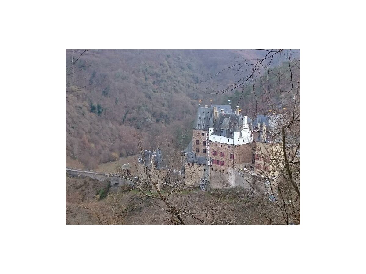 Burg Eltz im Winter