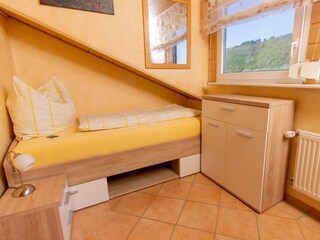 Weingut_Christoph_Mueller_Burg_Mosel_Dusche_WC-13