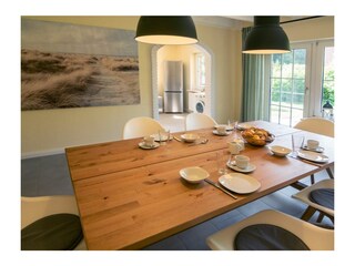 Esszimmer Bild III