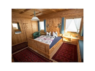 Schlafzimmer Fewo Zirbe