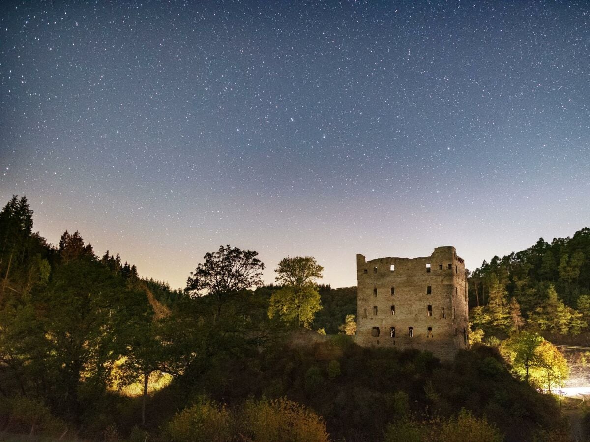 Balduinseck bei Nacht