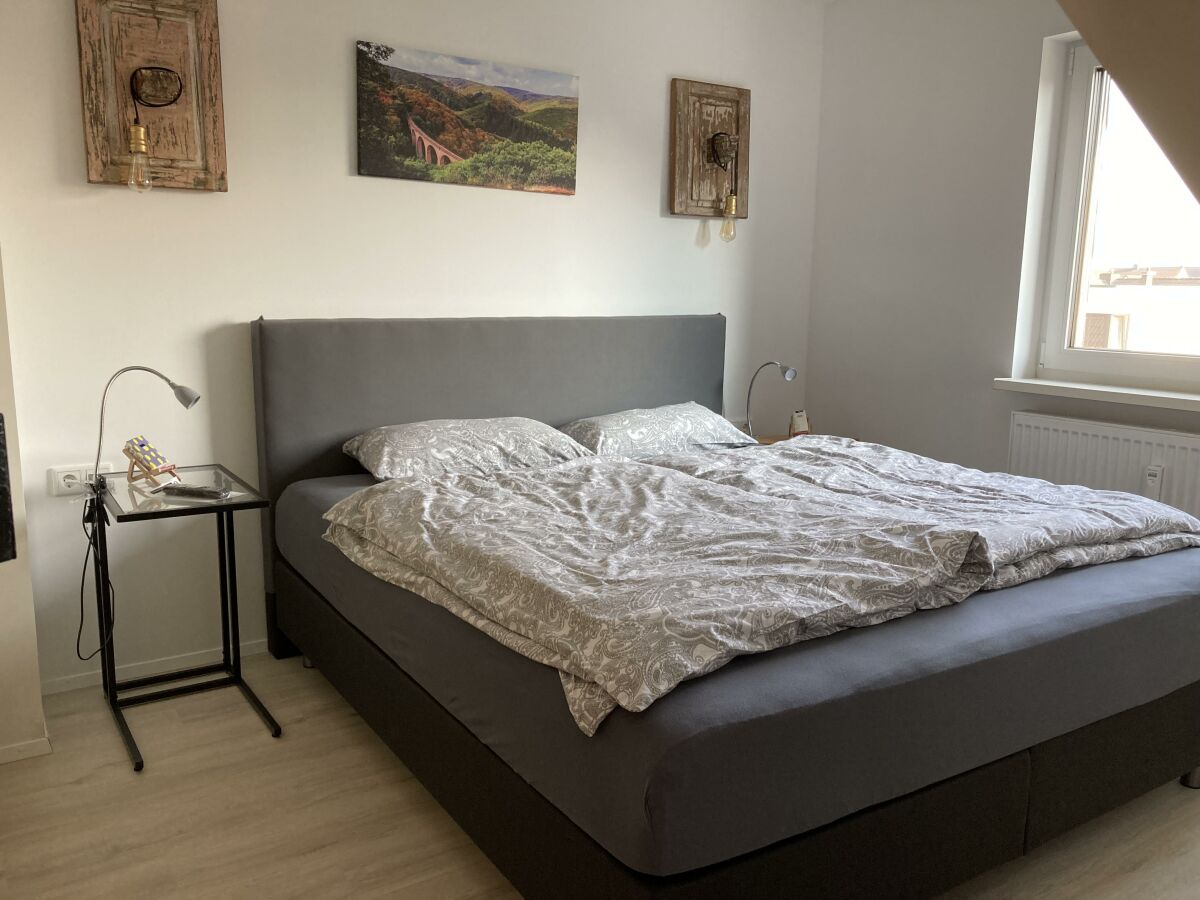 Schlafzimmer 2