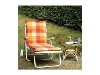 Liegewiese oben am Haus