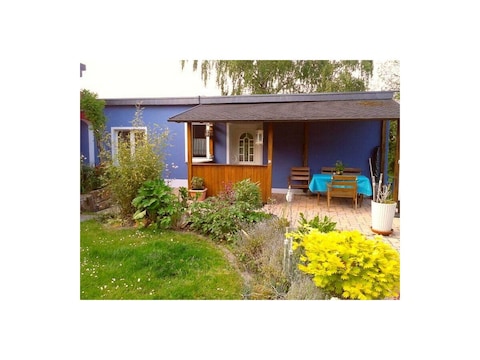 Apartment Haus blau