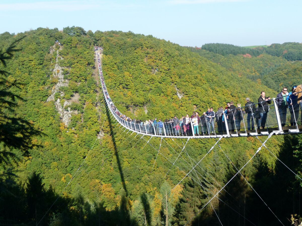 16-Hängeseilbrücke