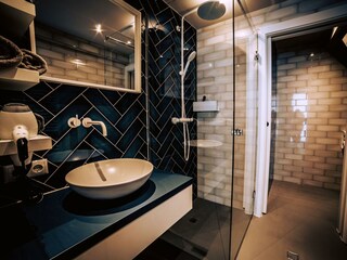 Söll_OldSchool_Badezimmer_WilderKaiser