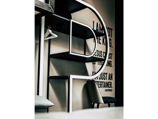 Söll_AparthotelOldSchool_Schrank_WilderKaiser