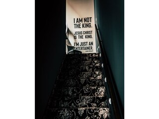 Söll_AparthotelOldSchool_Stiege_WilderKaiser