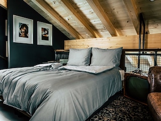 Söll_AparthotelOldSchool_Schlafzimmer_WilderKaiser