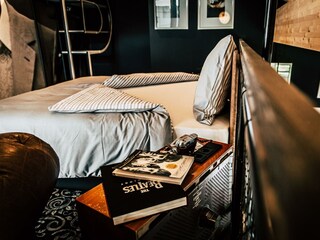 Söll_AparthotelOldSchool_Schlafzimmer_WilderKaiser