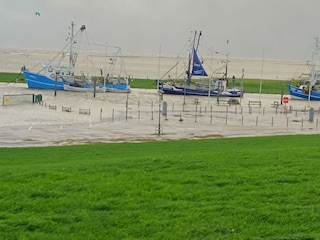Kutterhaven bei Sturmflut