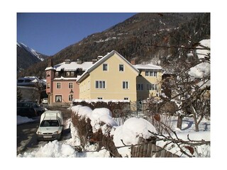 Haus im Winter 008