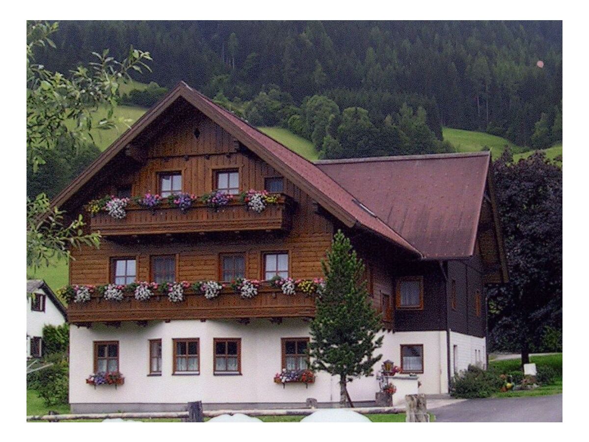 Thorerhof - Hausfoto Sommer