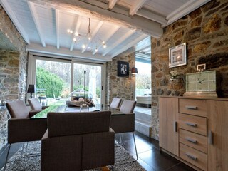 Holiday house Spa Features 16