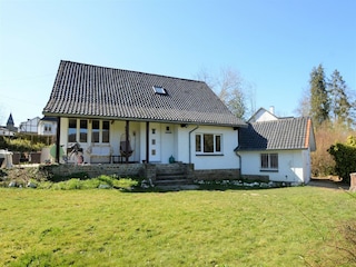 Villa Namur Outdoor Recording 5