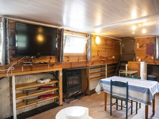 House boat Maredret Features 18