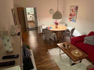 Abendstimmung mit neuen Stühlen