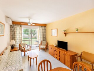 Apartamento Roquetas de Mar Características 22