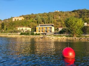 Maison de vacances Blue Suites Attilion High Living Lac sur le lac - Torri del Benaco - image1