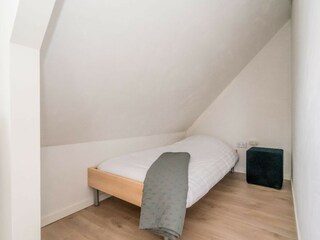 Schlafzimmer 2 mit 2 Einzel Boxsprings und 1 Einzelbett