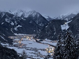 Unser Ausblick auf Mayrhofen - Abendstimmung