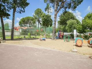 Trailer Saint-Jean-de-Monts  29