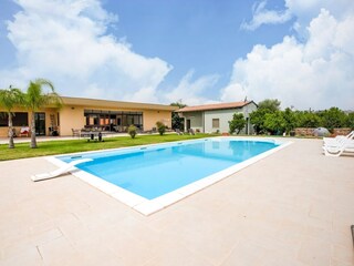 Villa Solarino Outdoor Recording 1