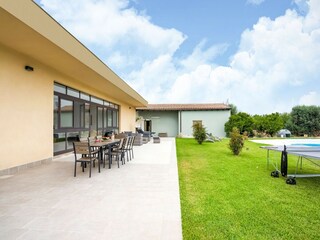 Villa Solarino Outdoor Recording 3
