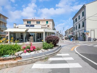 Apartment San Vincenzo Environment 33