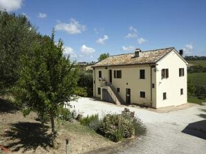 Maison de vacances Bel appartement à Filottrano avec jardin clôturé - Montefano - image1